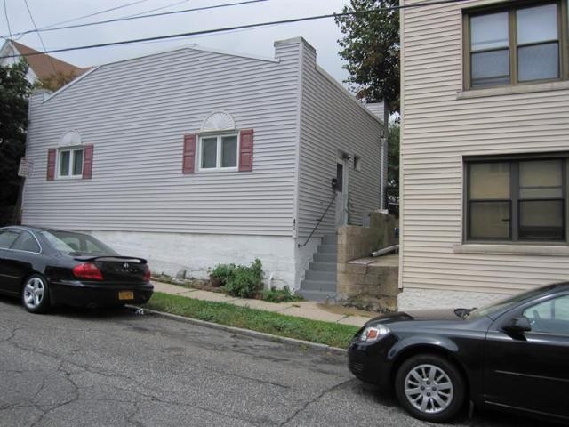 3 bedroom Multi-family For Sale: Mount.. - 2