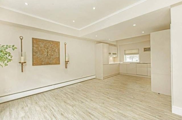 Devonshire Place Mews, London W1G - 2