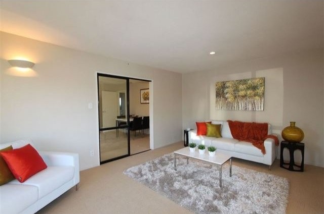 Sunny and Spacious Unit.... - 2