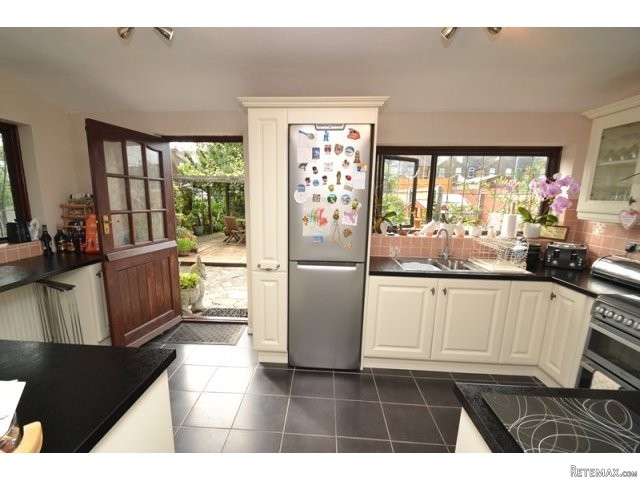 2 bedroom house in Minster On Sea..