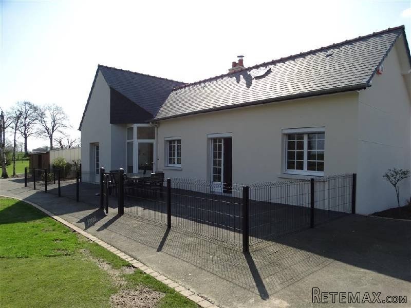 Detached Country House with Lake