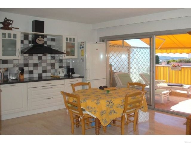 Sale Apartment - Antibes Saint Jean - 2