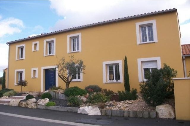3 bedroom Villa For Sale: 79000 NIORT