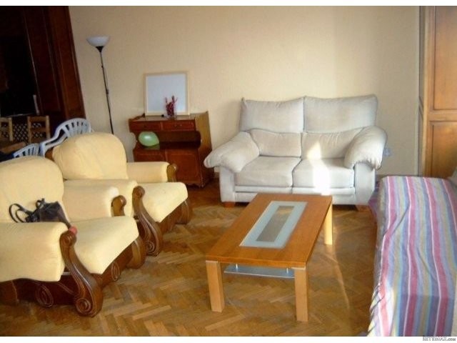 4 Bedrooms - Apartment - Girona - For.. - 2