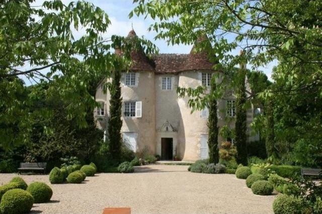 8 bedroom Castle For Sale: 86000 VIENNE