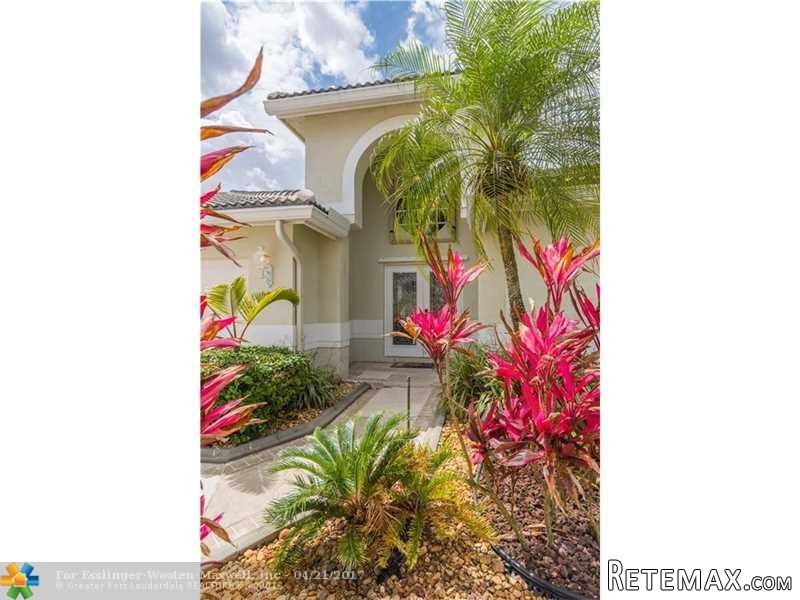 4 bedroom House For Sale: 20120 NW 10th.. - 2