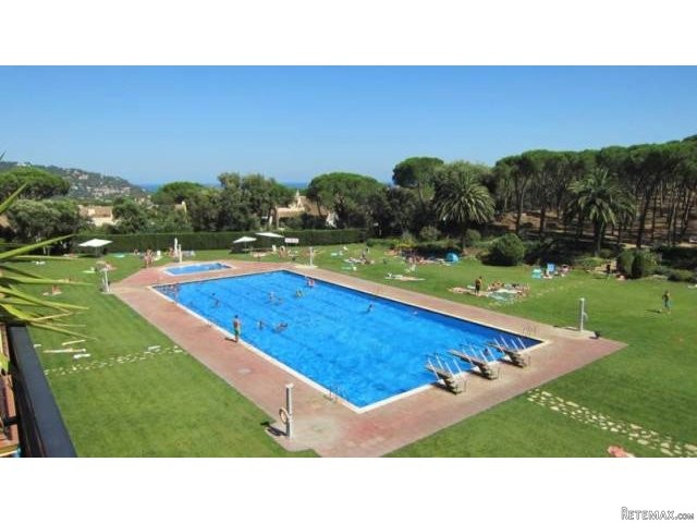 APARTMENT IN A LARGE COMMUNITY IN PRAT..