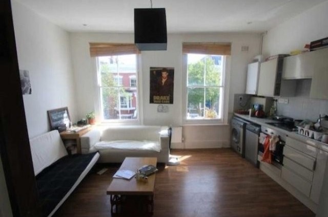 2 Bed Flat/Apartment To Let in London