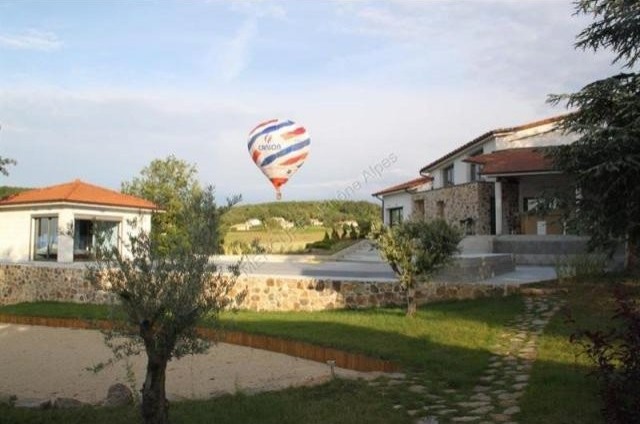 7 bedroom Character For Sale: 07340..
