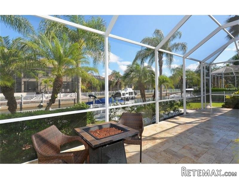 3 bedroom House For Sale: 4727 Pinnacle.. - 2