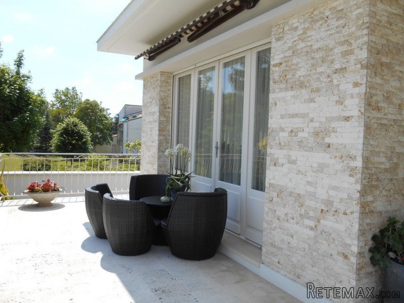 Stone House For Sale St Jean D Angely - 2