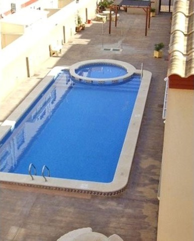 2 Bed Townhouse, Communal Pool, San.. - 2