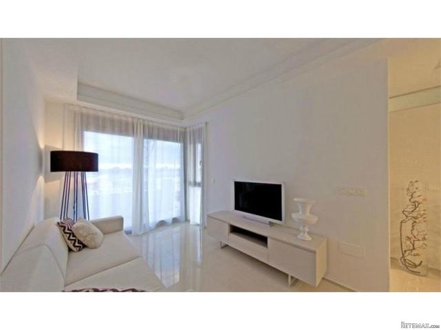 2 bedroom Apartment For Sale: 2 Bed.. - 2