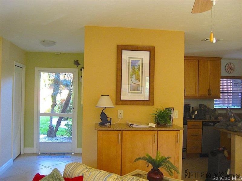 3 bedroom Condominium For Sale:.. - 2