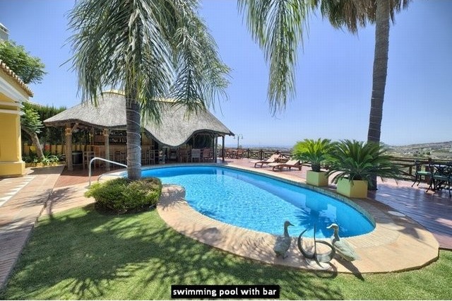 Villa for sale in Benahavis, Malaga..