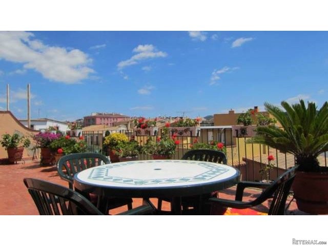 CENTRAL APARTMENT WITH GREAT TERRACE IN..