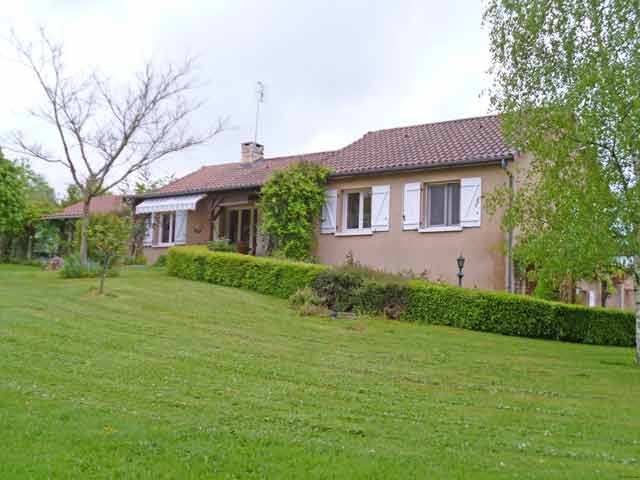 3bed House With Swimming Pool And 3,000..