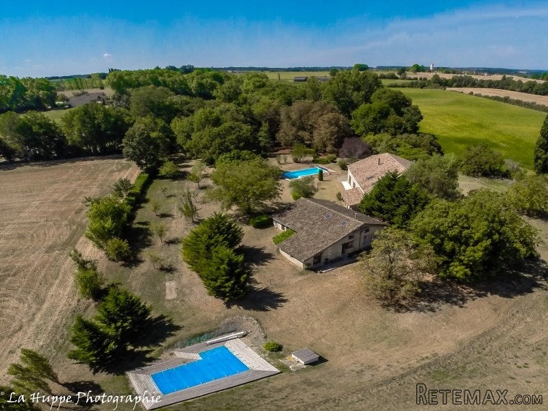 6 Bed Farmhouse, With Pool + 3 Bed.. - 2
