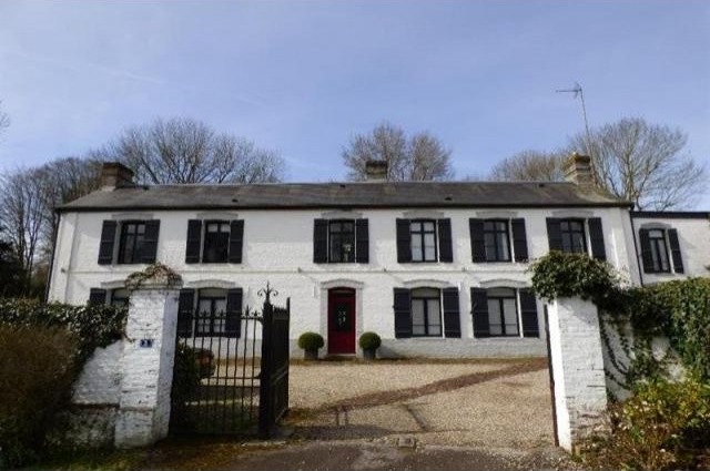 7 bedroom Character For Sale: 80120..