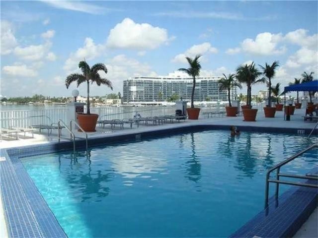 1 bedroom Flat For Sale: 6770 INDIAN.. - 2
