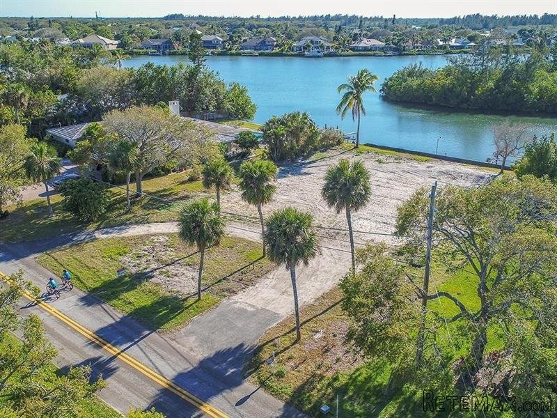 Property For Sale: 4805 Sunset Drive.. - 2