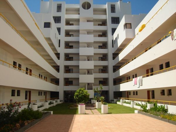 2 Bed Apartment - Quarteira