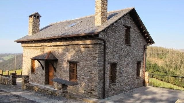 3 Bed Detached House For Sale 3 3 1,884..