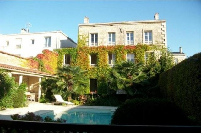 5 bedroom Town House For Sale: 79000..