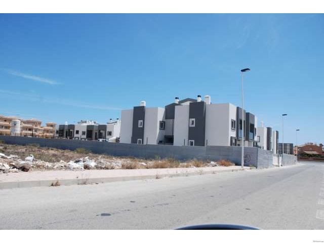 New bungalows in Torrevieja