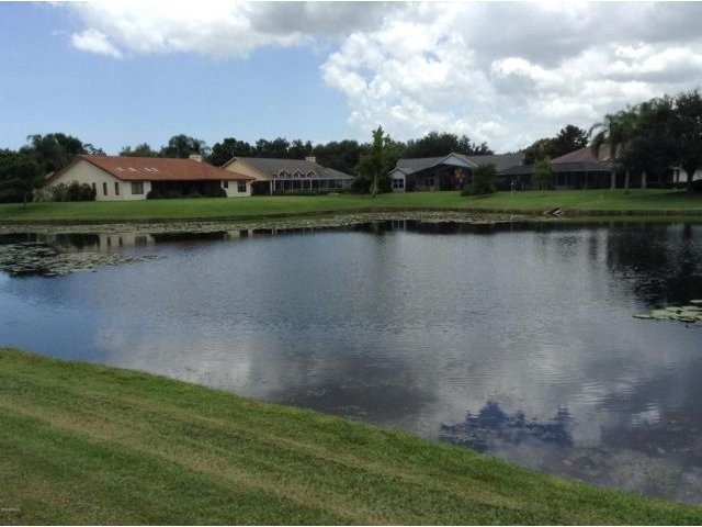 1233 Silver Lake Melbourne, FL 32940