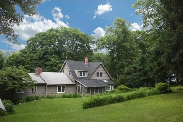3 bedroom Residence For Sale: Katonah..