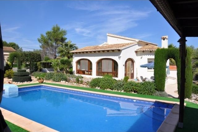3 Bedrooms - Villa - Alicante - For Sale
