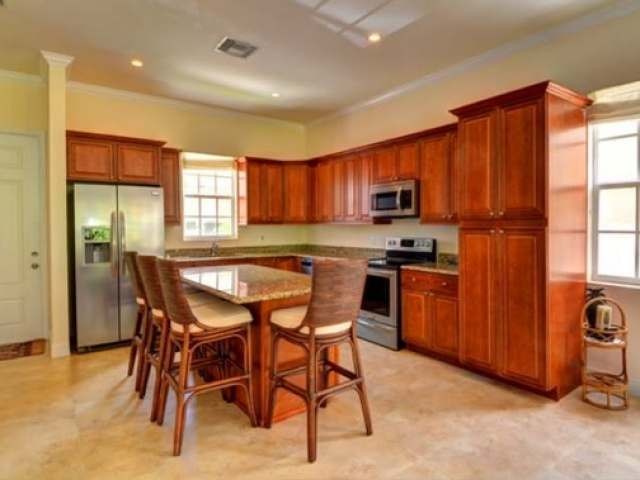 Apartment/townhouse - This elegant 2.. - 2