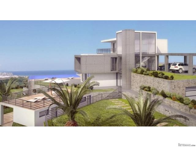 8 bedroom Villa For Sale: Sea Views.. - 2