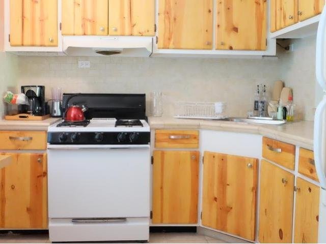Apartment/townhouse - This 2 bedroom..