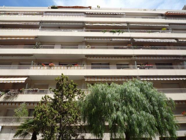 Great three bed with terrace - 2