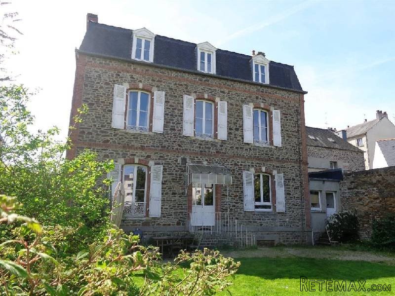 6 Bedroom Manor House
