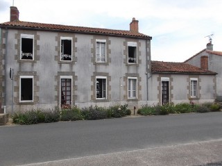3 Bedroom Village House to Improve - 2
