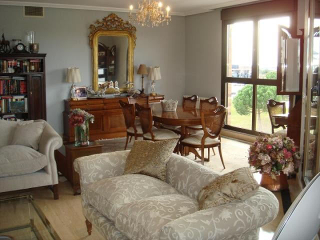 4 Bedrooms Apartment - Madrid - For Sale