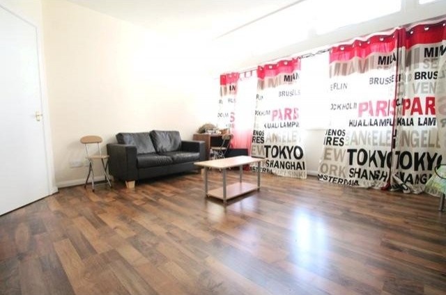 2 bed flat to rent - 2