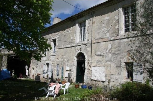 5 bedroom Castle For Sale: 82400 GASQUES - 2