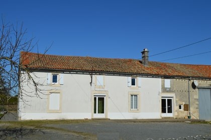 Huge 7 bedroom home - ready to move..