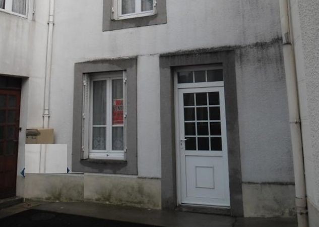 Village House with Central Heating &..