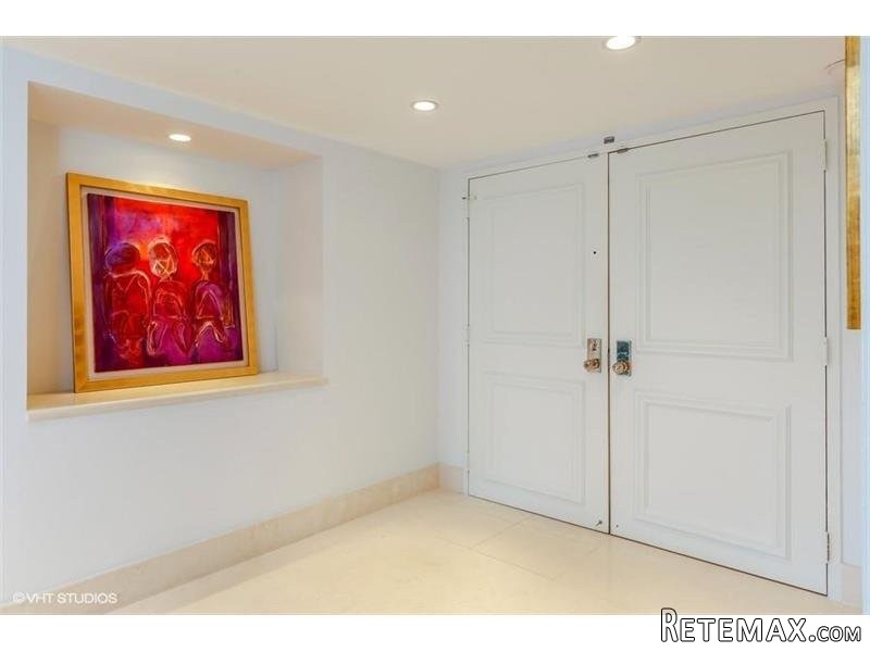 3 bedroom Flat For Sale: 1 Grove Isle.. - 2