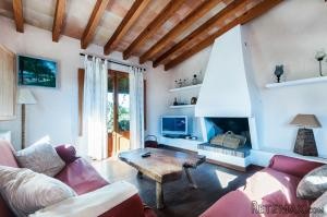 Cala Rajada, finca with stables for 3.. - 2