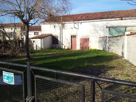 Stone house to renovate