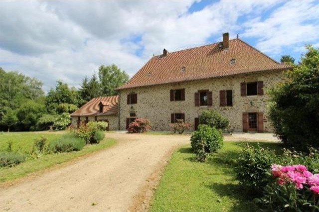 4 bedroom House For Sale: 19100 BRIVE.. - 2