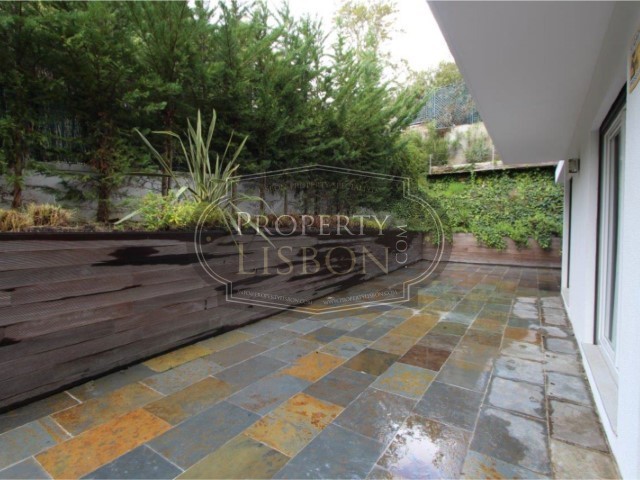 4 Bedrooms - Apartment - LISBON - For..