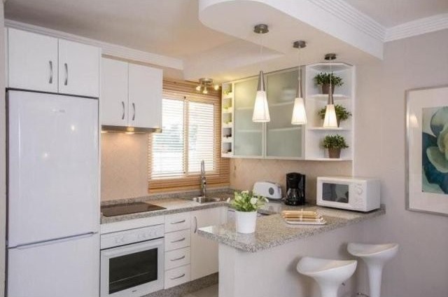2 Bed Apartment for sale in Marbella - 2