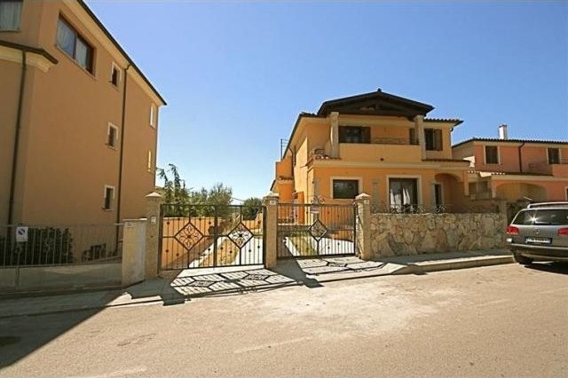 1 Bedroom - Apartment - For Sale
